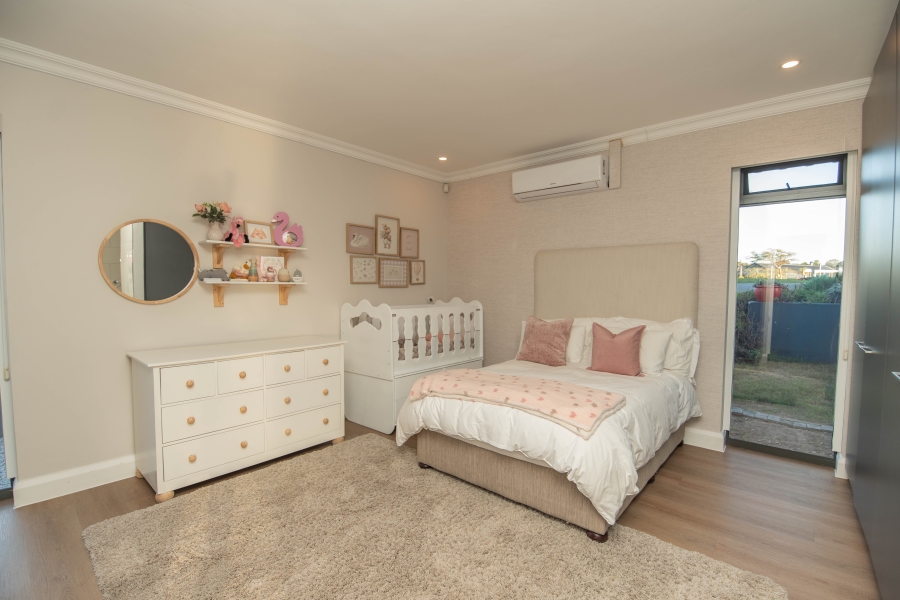 4 Bedroom Property for Sale in Kragga Kamma Eastern Cape